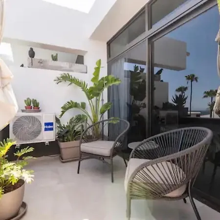 Ocean Blue 405 Apartment